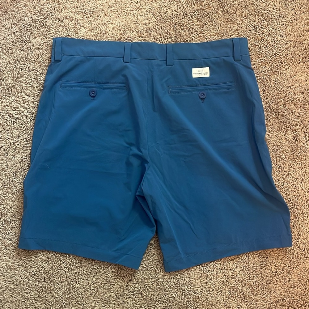 Vineyard Vines Performance Breaker Shorts - Picture 4 of 4